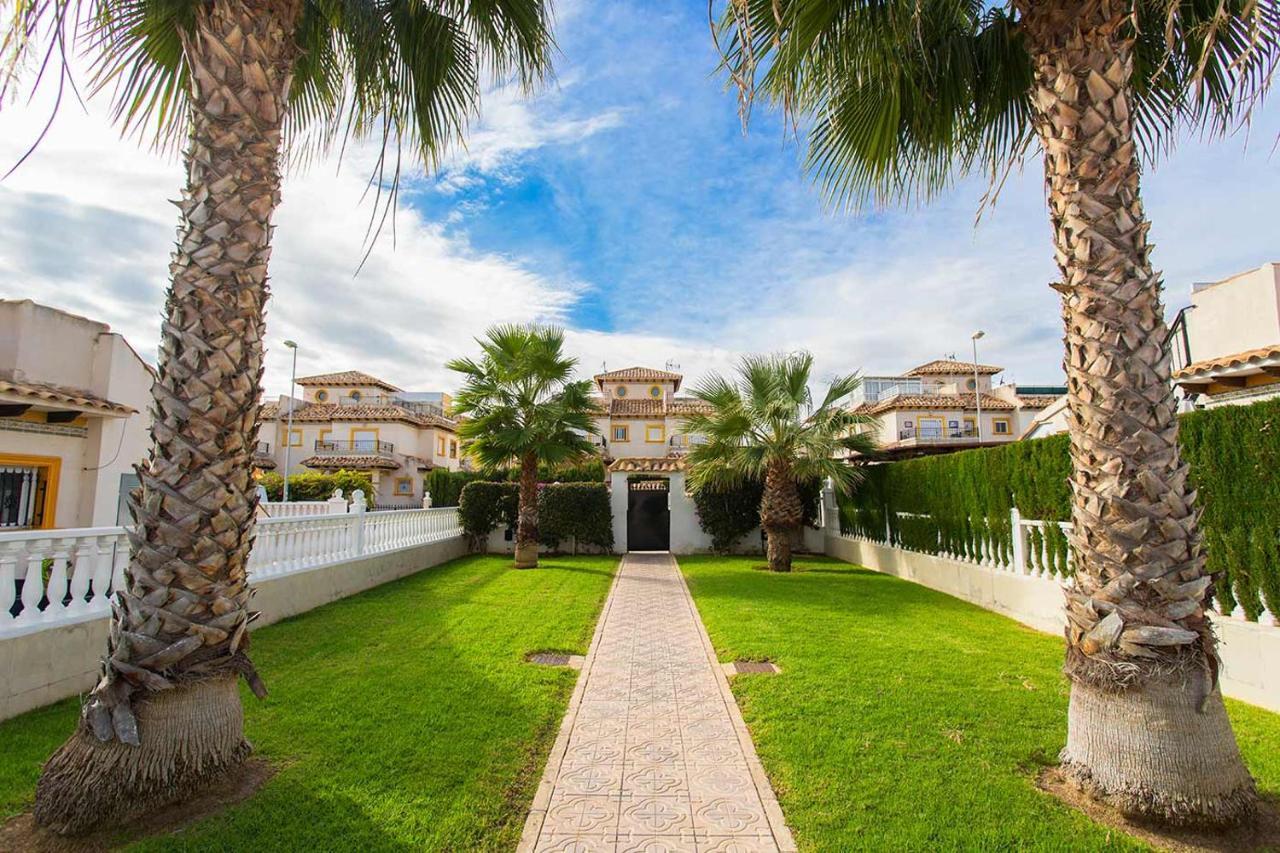 Ch Estaca Playa Flamenca Villa Orihuela Exterior photo